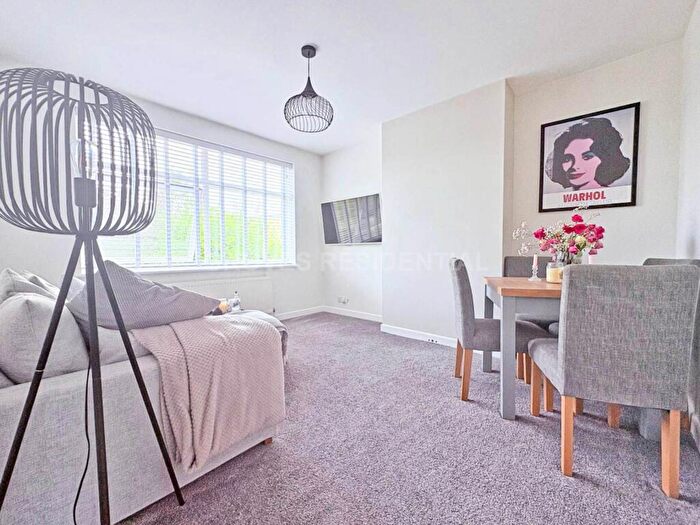 2 Bedroom Maisonette To Rent In Adela Avenue, New Malden, KT3