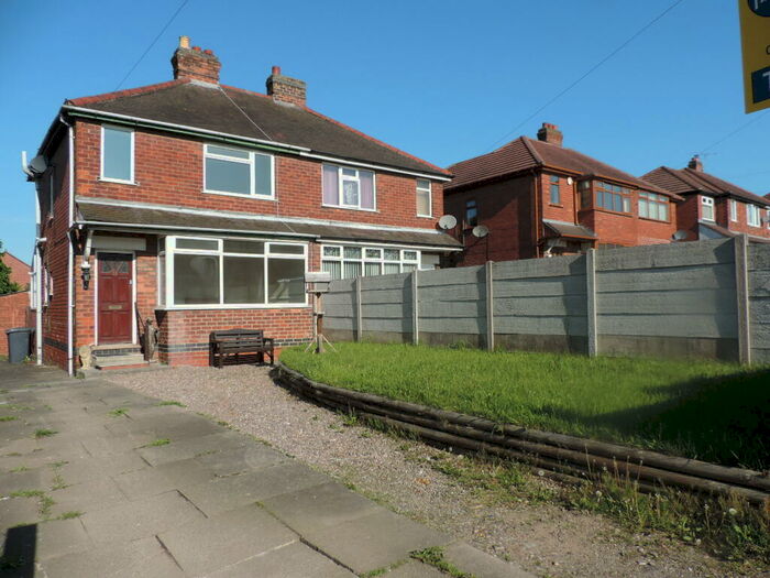 2 Bedroom Semi-Detached House To Rent In Darklands Road, Swadlincote, DE11