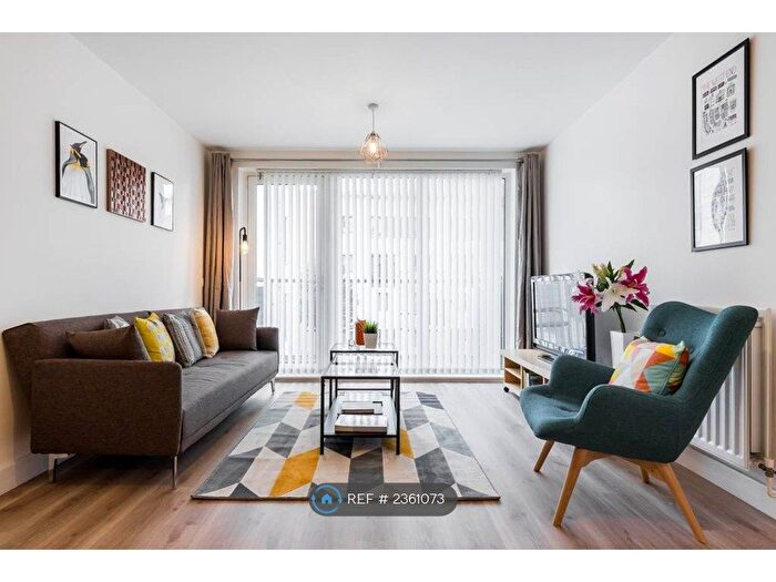 2 Bedroom Flat To Rent In Tarves Way, London, SE10