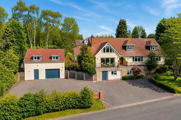 6 Bedroom Detached House For Sale In Stoneleigh Close, Four Oaks Estate, B74