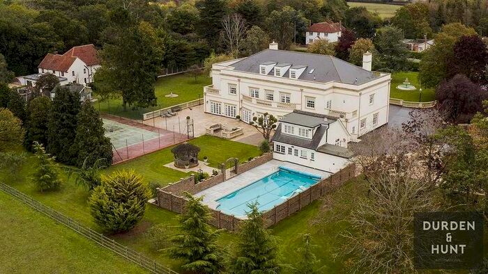 7 Bedroom Detached House For Sale In Orchards, Great Totham, CM9