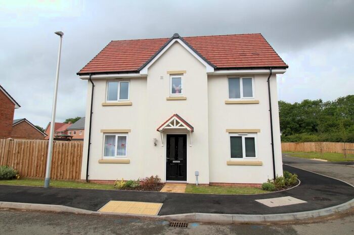 3 Bedroom Semi-Detached House To Rent In Armstrong Drive, Nuneaton, Warwickshire, CV11