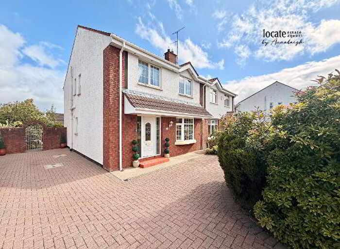 4 Bedroom Semi-Detached House For Sale In Grangemore Park, Derry, BT48