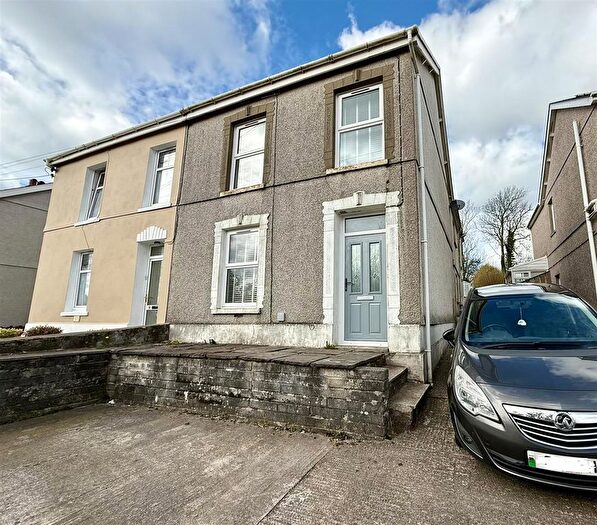 4 Bedroom Semi Detached House For Sale In Heol Bryngwili, Cross Hands, Llanelli, SA14