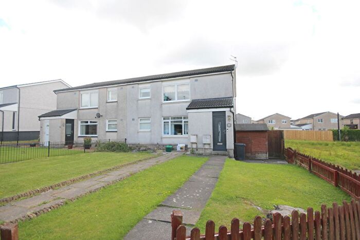 2 Bedroom Flat For Sale In Balmoral Avenue, Airdrie, ML6