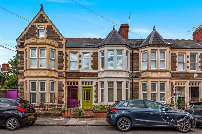 5 Bedroom Terraced House For Sale In Cressy Road, Penylan, Cardiff, CF23