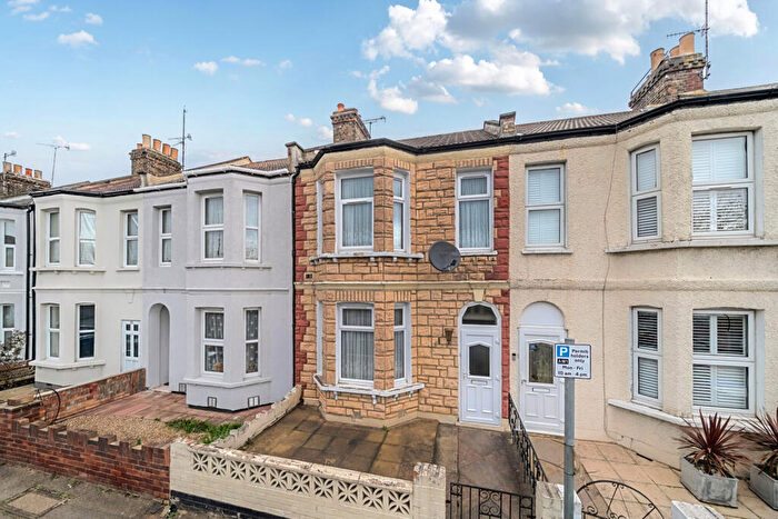 3 Bedroom Terraced House For Sale In Abbey Road, Belvedere, DA17