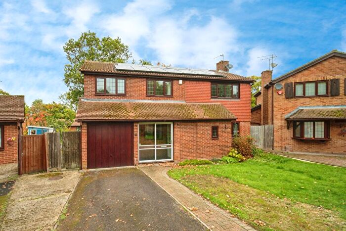 4 Bedroom Detached House For Sale In Minden Close, Chineham, Basingstoke, RG24