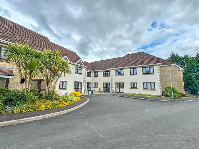 2 Bedroom Apartment For Sale In Station Road, Cheddar, Somerset, BS27