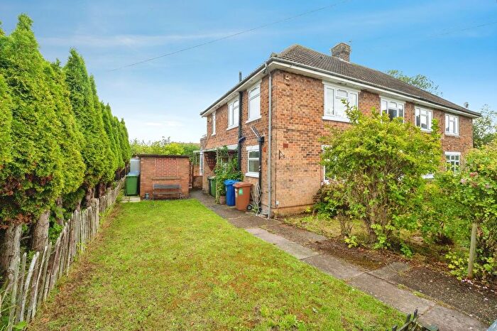 2 Bedroom Flat For Sale In Chatsworth Place, Cleethorpes, DN35