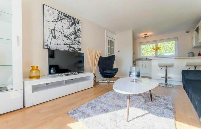 1 Bedroom Flat To Rent In Saint Mungo Avenue, Glasgow, G4