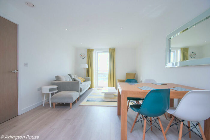 2 Bedroom Apartment To Rent In Rivulet Apartments, Devan Grove, Manor House, London, N4