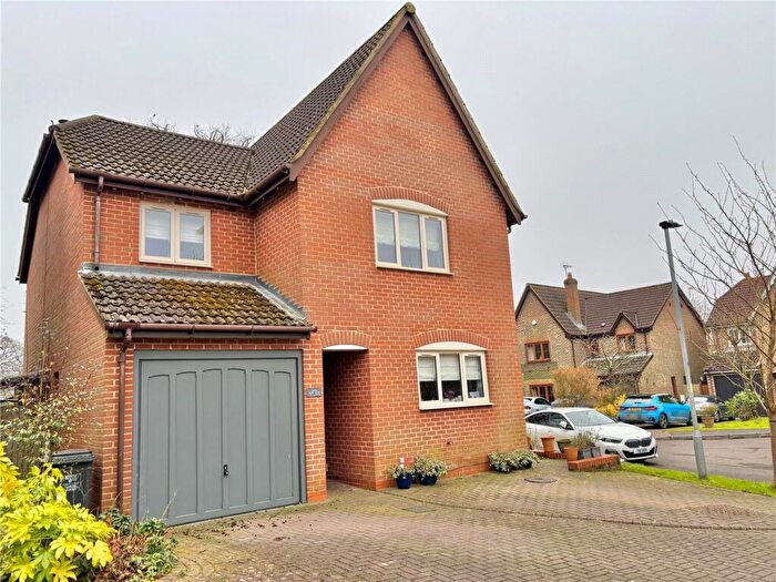 4 Bedroom Detached House For Sale In Saddlers Way, Burbage, Marlborough, Wiltshire, SN8