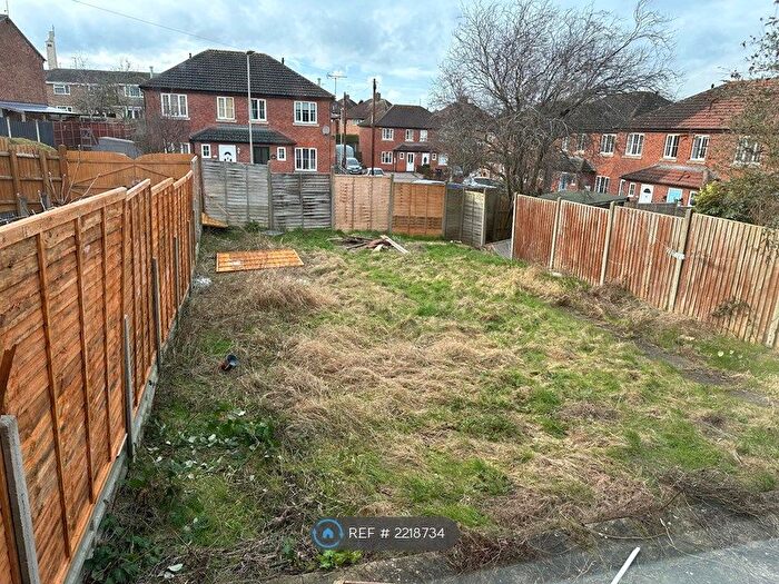 2 Bedroom Bungalow To Rent In Ocean Road, Leicester, LE5