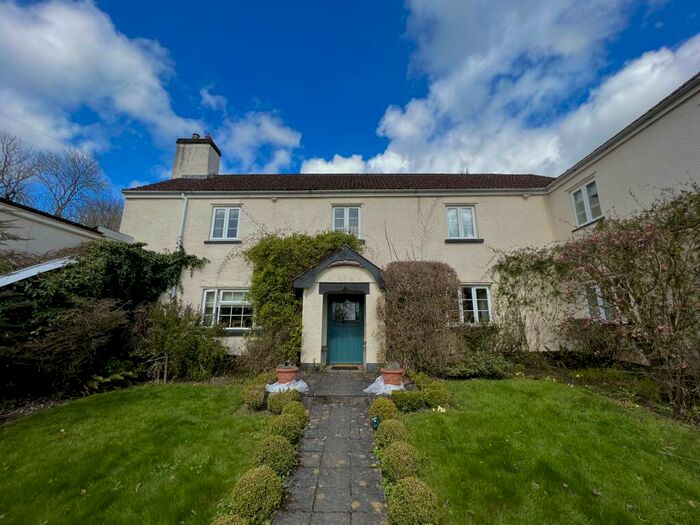 2 Bedroom House To Rent In Shillingford, Tiverton, EX16