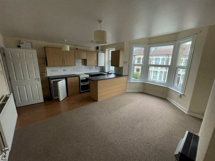 1 Bedroom Flat To Rent In Kennington Avenue Bishopston Bristol, BS7