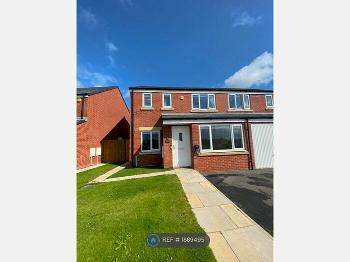 4 Bedroom Semi-Detached House To Rent In Linnet Road, Liverpool, L31