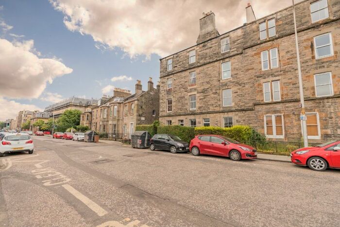 1 Bedroom Flat To Rent In Henderson Row, Stockbridge, Edinburgh, EH3