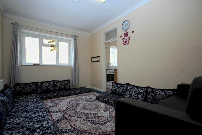 2 Bedroom Flat To Rent In Goodson Road, Harlesden, NW10