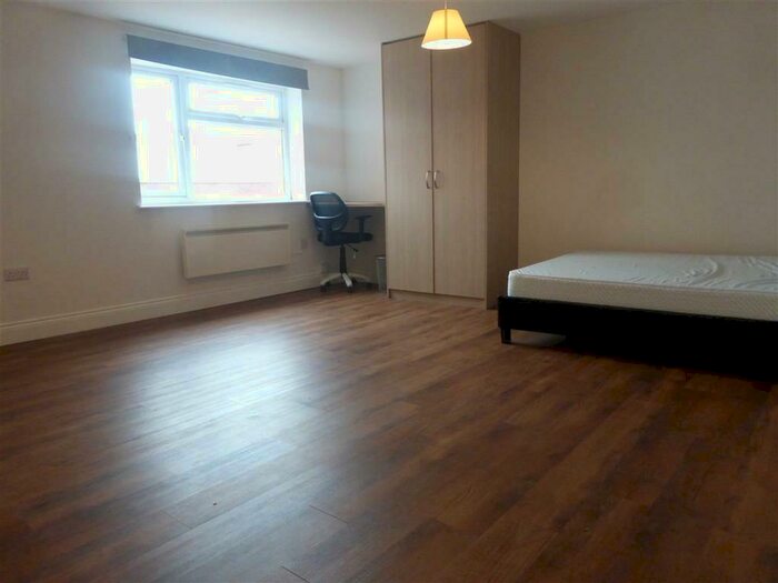 1 Bedroom Apartment To Rent In Market Street, Loughborough, LE11