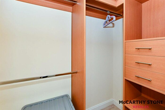 1 Bedroom Apartment For Sale In Elkington House, Charlton Green, Dover, CT16