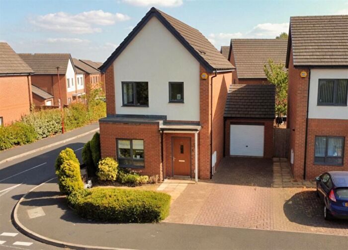 3 Bedroom Detached House For Sale In Cincinnati Drive, Birmingham, B24