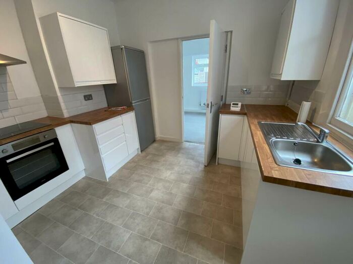 2 Bedroom Flat To Rent In Toronto Road, Horfield, Bristol, BS7