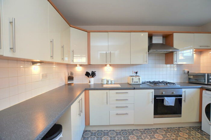 3 Bedroom Semi-Detached House To Rent In The Rise, Brierley, S72