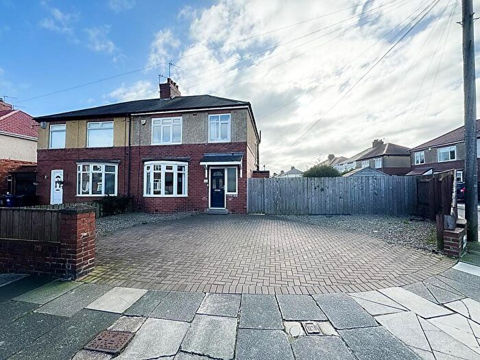 3 Bedroom Semi Detached House For Sale In Woodhead Road, Walkergate, Newcastle Upon Tyne, NE6
