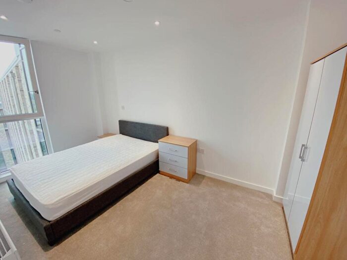 1 Bedroom Apartment To Rent In Burlington Square, Manchester, M15