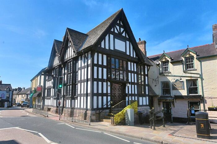 3 Bedroom Semi-Detached House To Rent In The Old Bank, Corwen, LL21