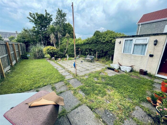 3 Bedroom SemiDetached House For Sale In Penderry Road, Penlan