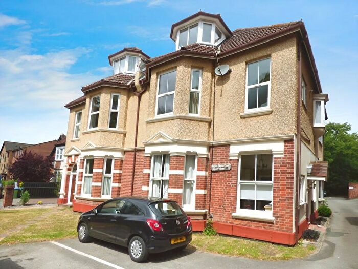 3 Bedroom Apartment To Rent In Banister Park, Southampton, SO15