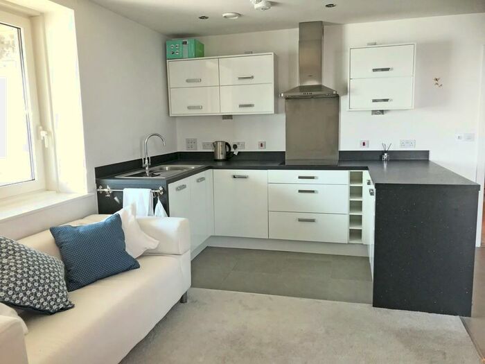 1 Bedroom Apartment To Rent In Pendeen House, Prospect Place, Cardiff Bay, CF11