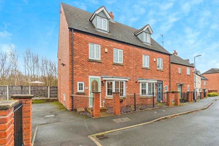 3 Bedroom End Of Terrace House For Sale In Kilcoby Avenue, Swinton, Manchester, Greater Manchester, M27