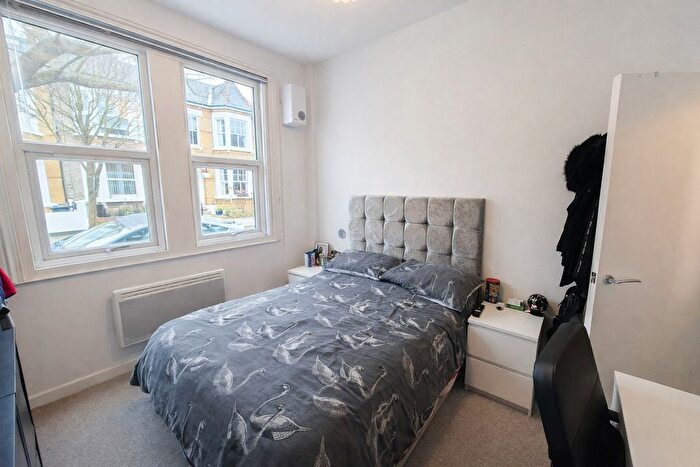 1 Bedroom Flat To Rent In Hilsea Street, London, E5