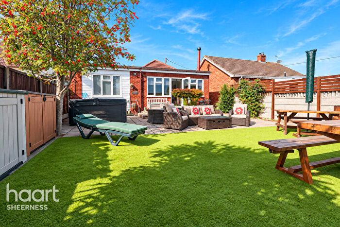 2 Bedroom Bungalow For Sale In Parsonage Chase, Minster, ME12
