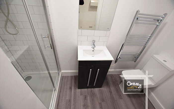 1 Bedroom Flat To Rent In |Ref: |, Chiltern House, College Place, Southampton, SO15