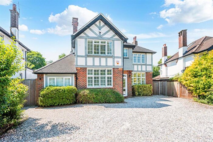 4 Bedroom House For Sale In , Fiddicroft Avenue, Banstead, Surrey, SM7