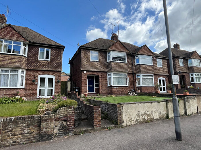 3 Bedroom Semi Detached House For Sale In Queens Avenue, Margate, Kent, CT9