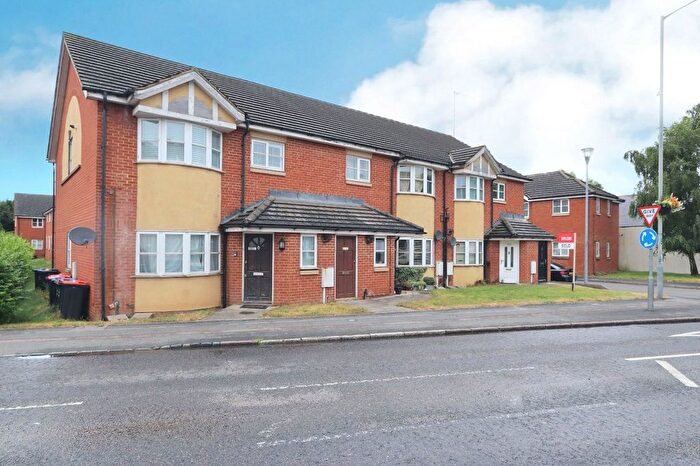 2 Bedroom Flat For Sale In Newport Road, New Bradwell, MK13