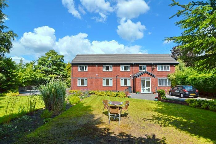 3 Bedroom Flat To Rent In Highcourt, 22 Westcliffe Road, Bolton BL1