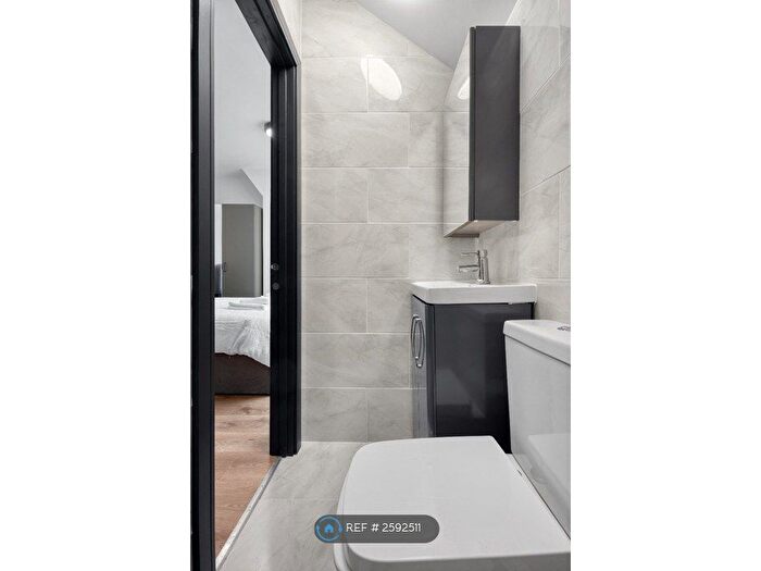 1 Bedroom Flat To Rent In Grove Green Road, London, E11