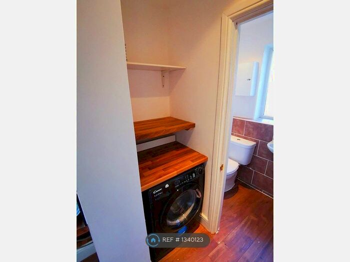 4 Bedroom End Of Terrace House To Rent In New Station Road, Bristol, BS16