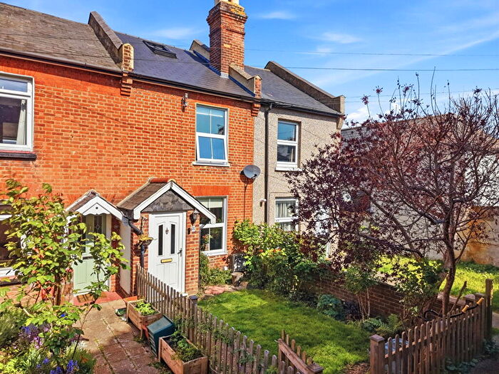 3 Bedroom Terraced House For Sale In Leith Road, Epsom, KT17