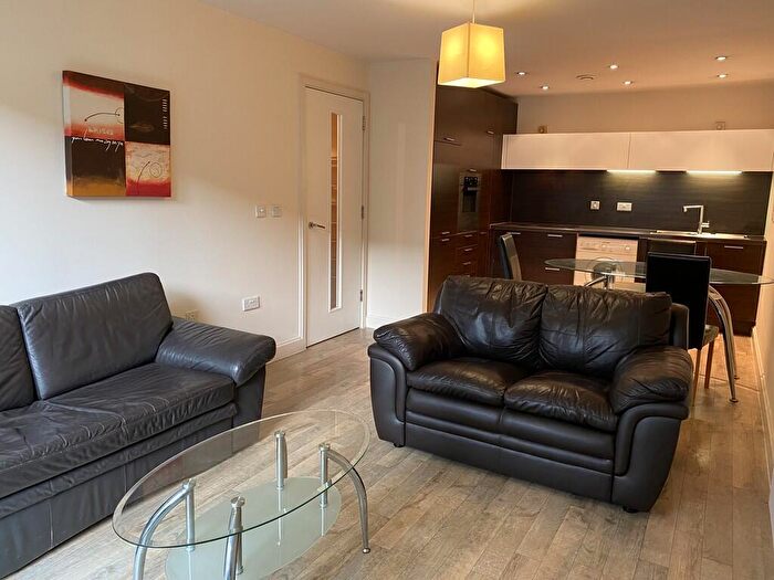1 Bedroom Apartment To Rent In Southside, St Johns Walk, B5