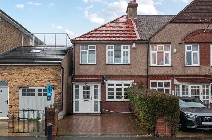 3 Bedroom End Terrace House For Sale In Commonside East, Mitcham, CR4