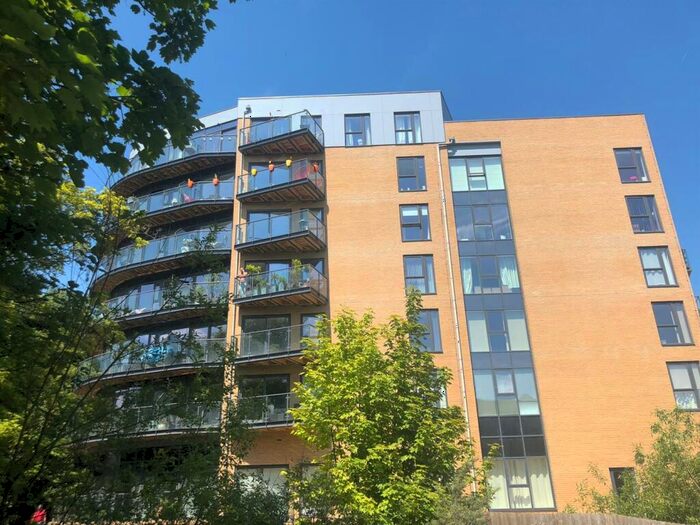 2 Bedroom Apartment To Rent In Nash Mills Wharf, Hemel Hempstead, HP3