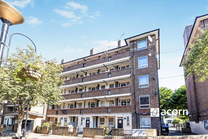 3 Bedroom Flat To Rent In Morecambe Street, London, SE17