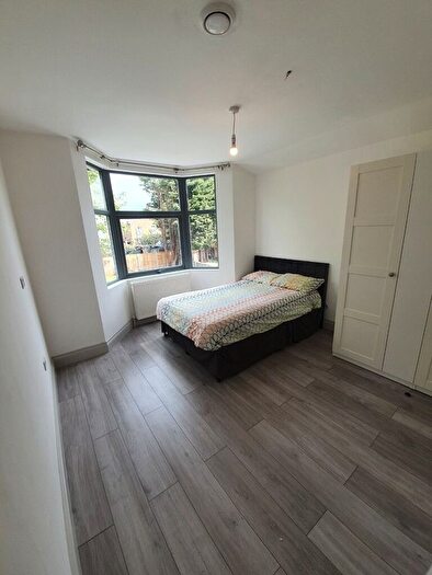 Studio To Rent In Ringstead Road, London, SE6